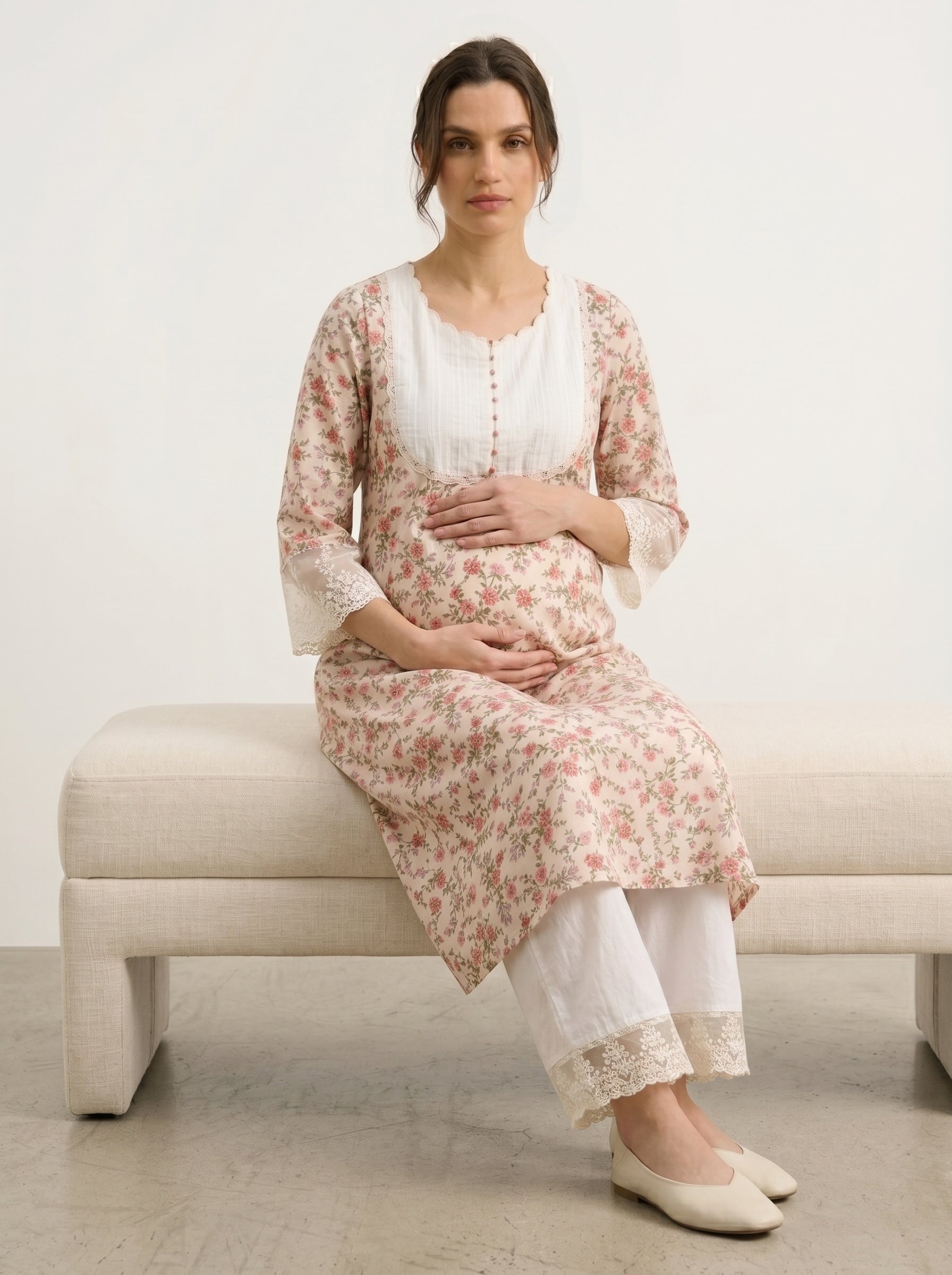 SNOW WHITE MATERNITY KURTA SET